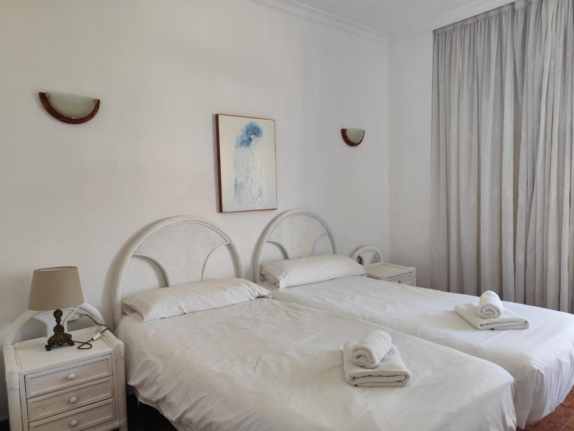 Apartamentos La Roca Rentals 토레몰리노스 외부 사진