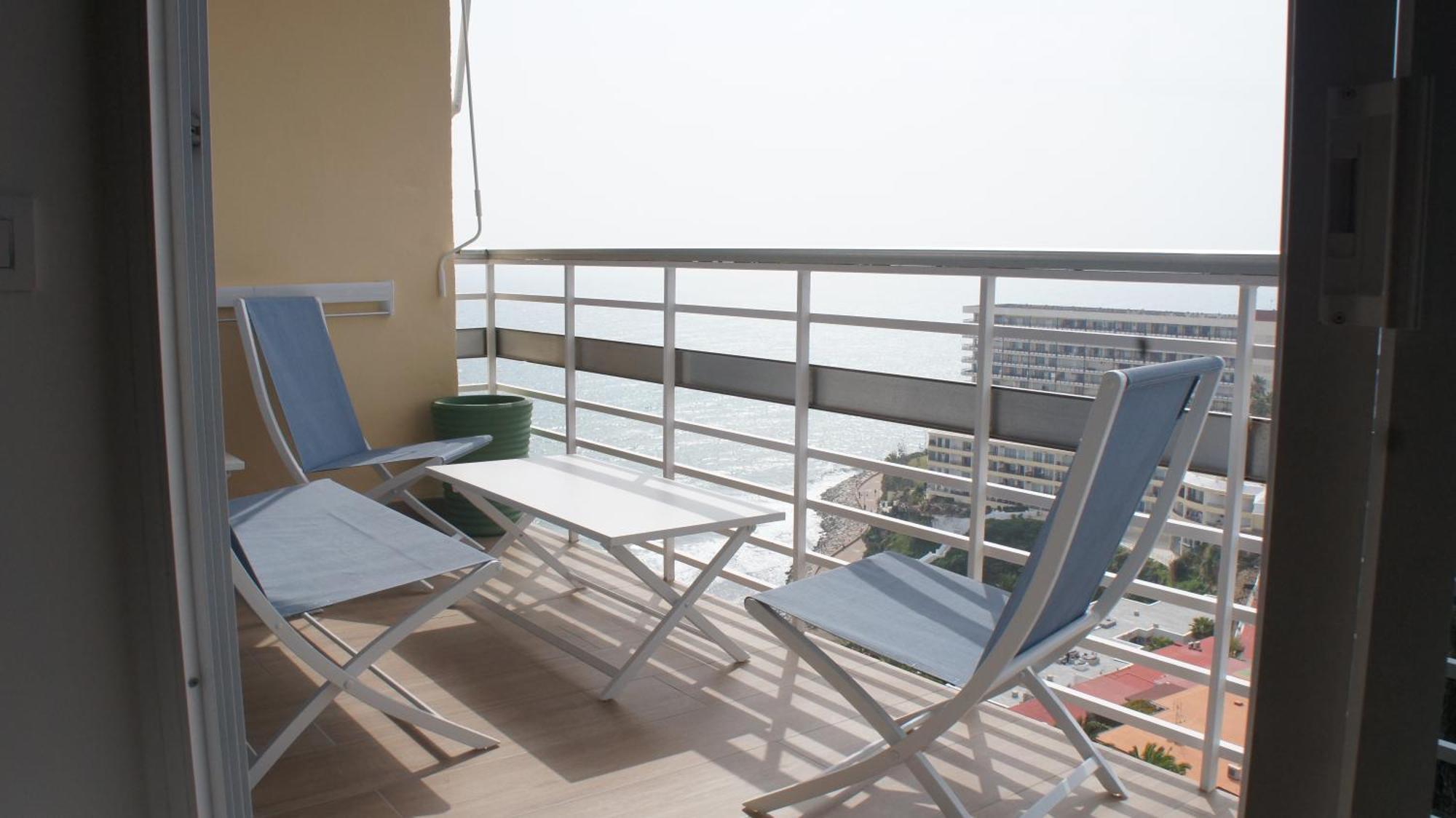 Apartamentos La Roca Rentals 토레몰리노스 외부 사진